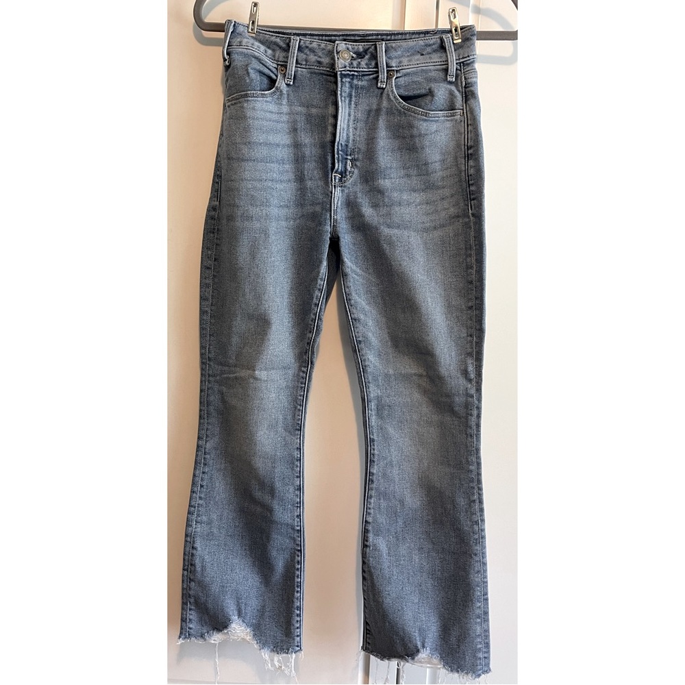 ABERCROMBIE & FITCH Light Wash Simone High Rise Ankle Flare Jeans - 26 SHORT